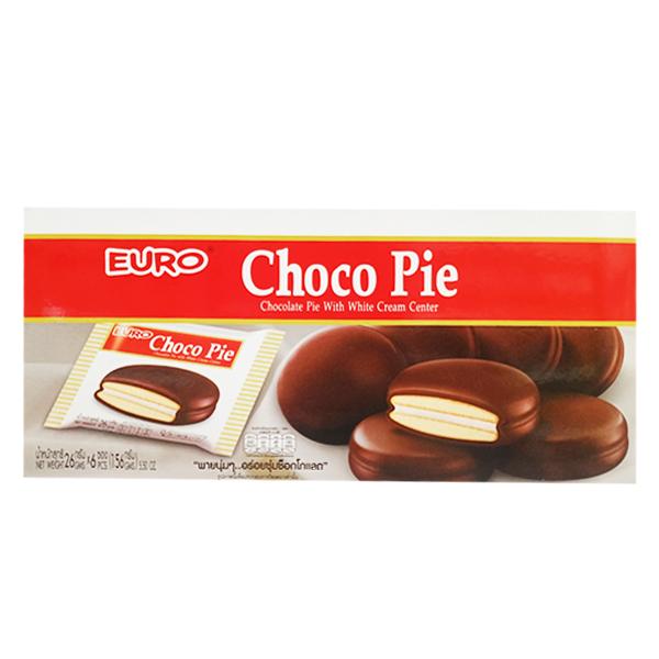 CHOCOLATE FLAVOURED PIE WITH WHITE CREAM CENTER