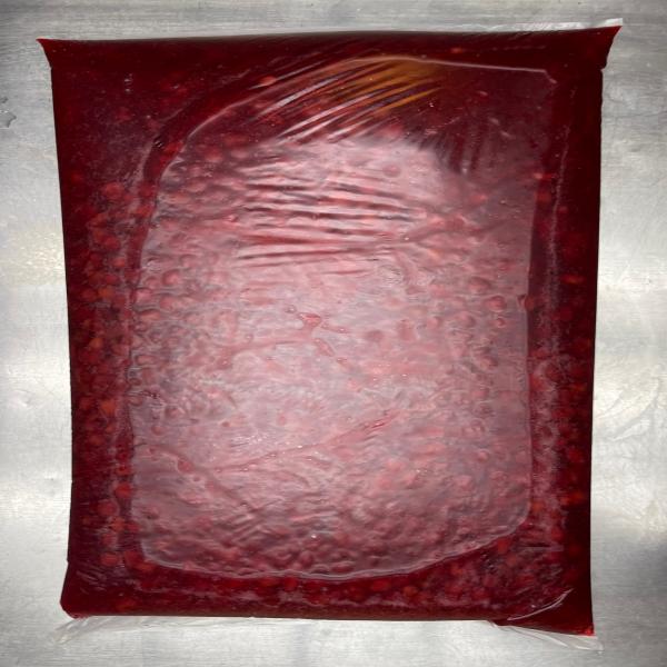 สตรอเบอร์รี่ในน้ำเชื่อม