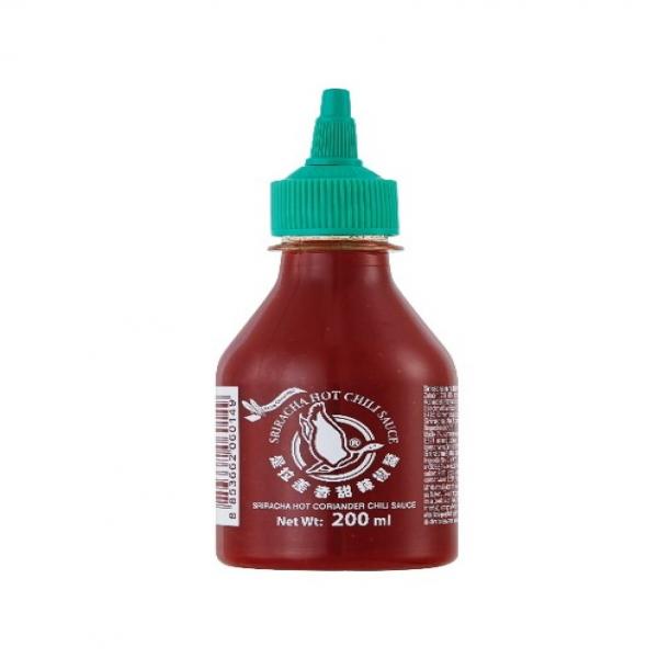 Sriracha Hot Chilli Sauce With Long Coriander