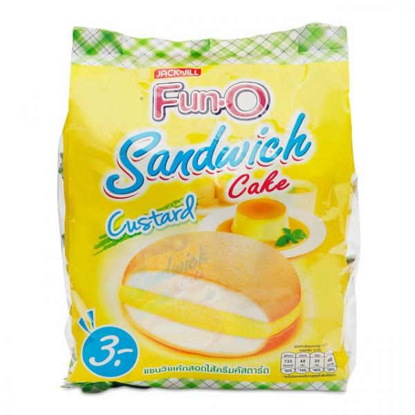 Sandwich cake with custard cream