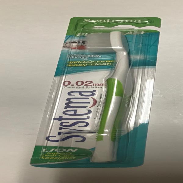 Systema Lion Toothbrush Full Head (Medium) (Malaysia)