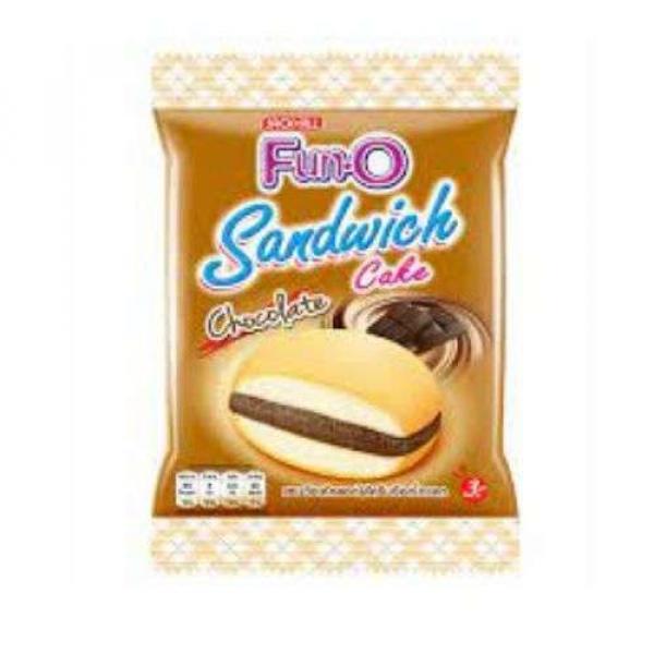 Sandwich cake with Chocolate cream