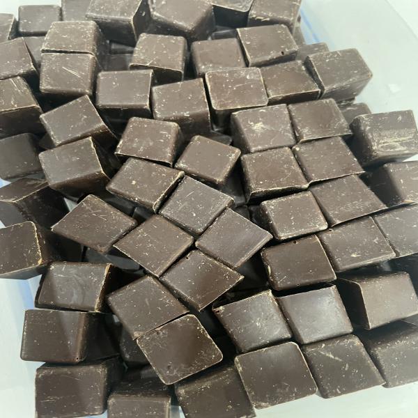 From bean to chocolate Dark Couverture58% Chanthaburi Estate 