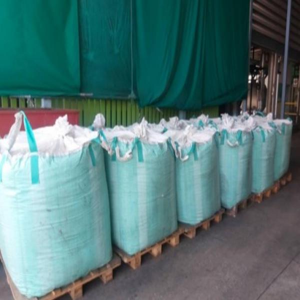 Fresh desiccated coconut