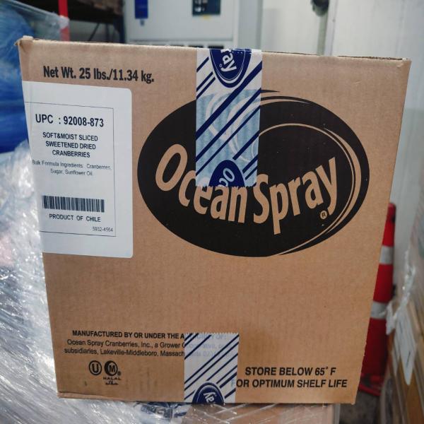 Soft and Moist Sliced Sweetened Dried Cranberries