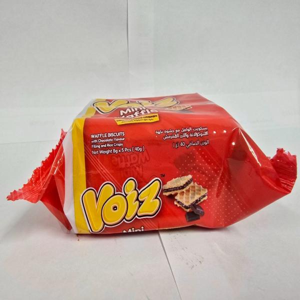 วาฟเฟิลไส้ครีมรสช็อกโกแลตและข้าวพอง