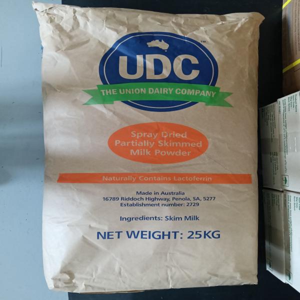 หางนมผง