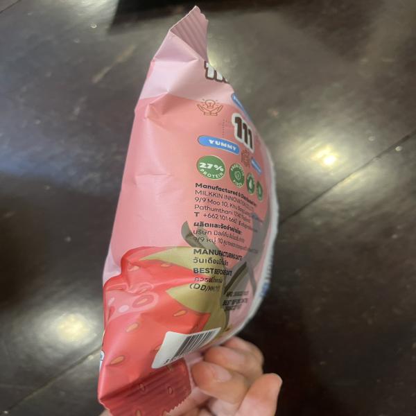 MILKKIN Whey Protein Snack, Strawberry Flavor