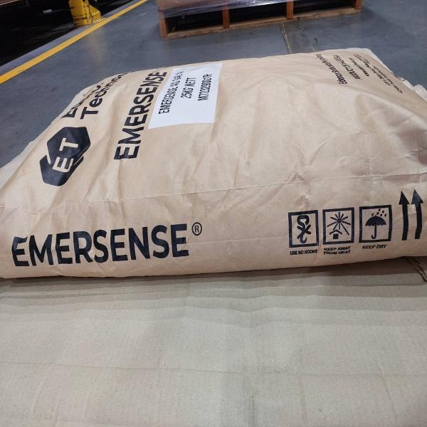 อีเมอร์เซ็น เอเอส946เอ็น