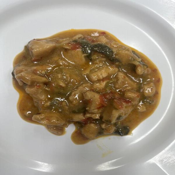 ผัดกะเพราไก่แซ่บ (ตราแซ่บโบร๋)