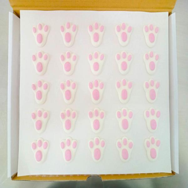 Sugar Decorations: Rabbit Feet 2.5 X 3 cm.