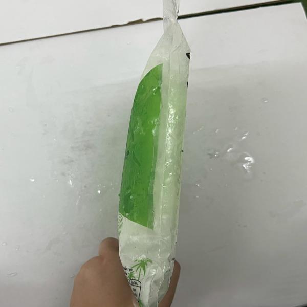 น้ำมะพร้าวน้ำหอม ตามธรรมชาติ
