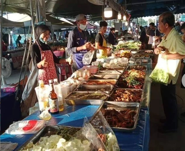 ตลาดนัดลำผักชี