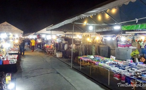 Talad Nod Rod Fai Srinakarin