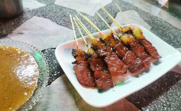 ร้านอาหารอิสลาม ซารีนา เลิศรส