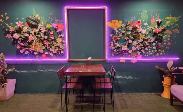 Moonlight Halal Café & Restaurant