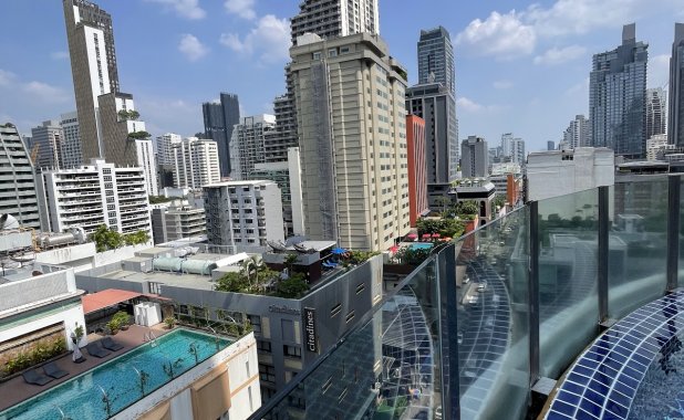 โรงแรมเลอฟินิกซ์ สุขุมวิท