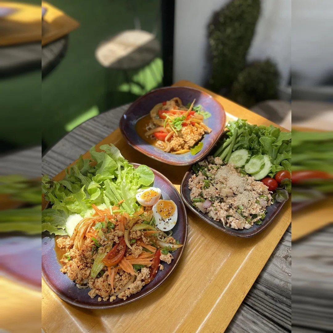 03_three_plates_1080.webp